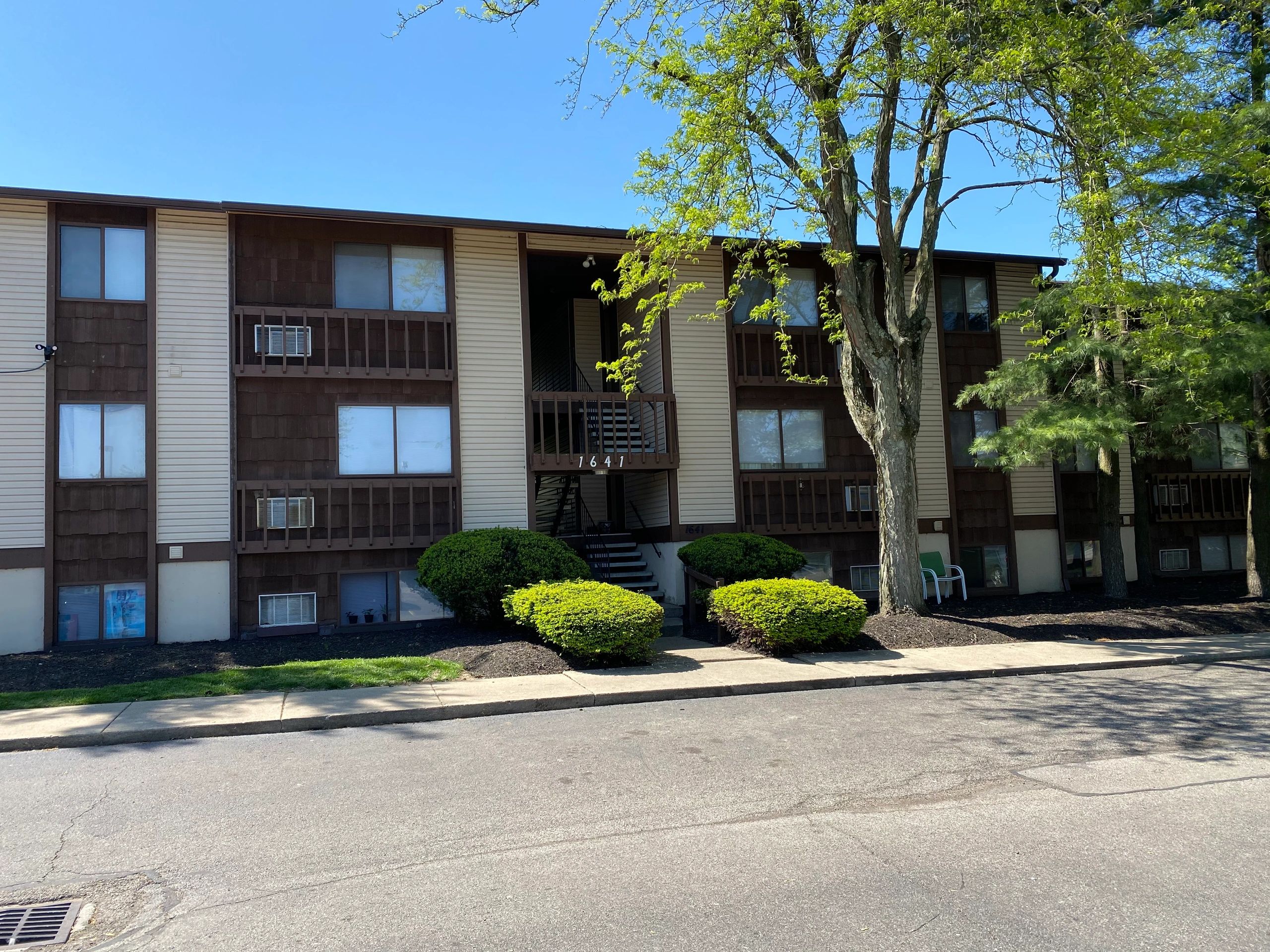 Eagle Crest Apartments Home